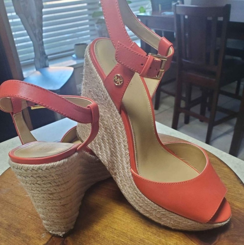 Beautiful 8 1/2 Michael Kors Orange Wedges